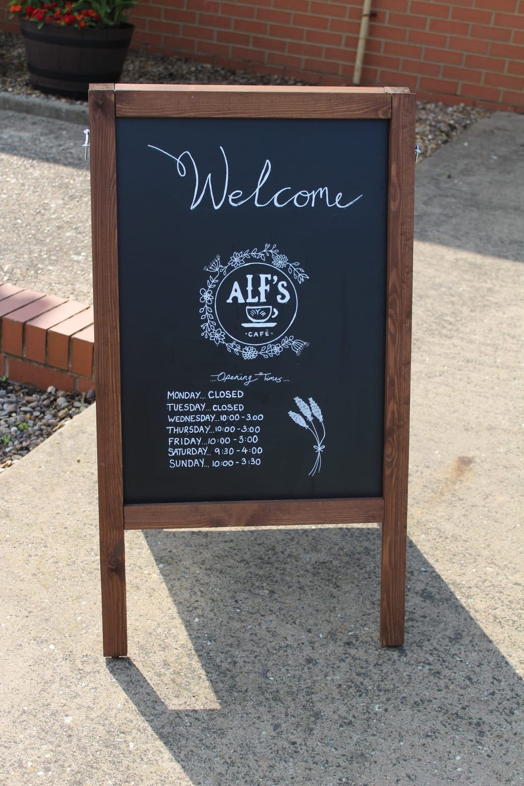 Alf's Café | Kings Hill Nurseries - image 2