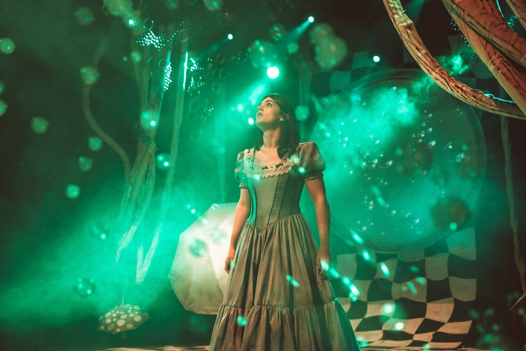 Alice in Wonderland - image 3