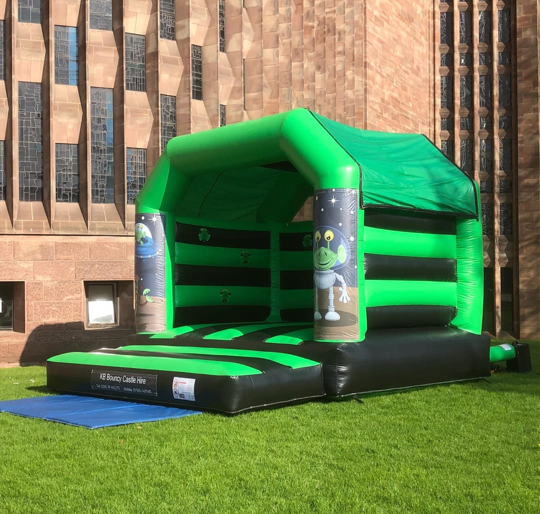 KB Bouncy Castle Hire - image 1