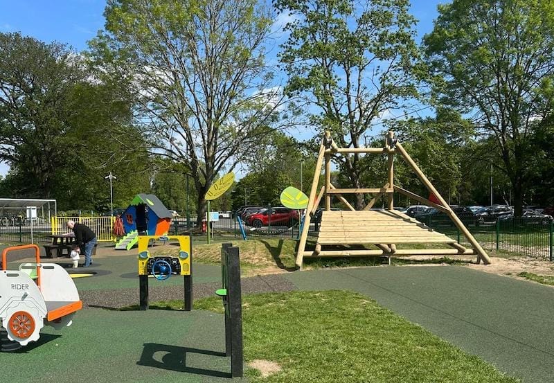 Castle Farm Play Area | Kenilworth - image 1