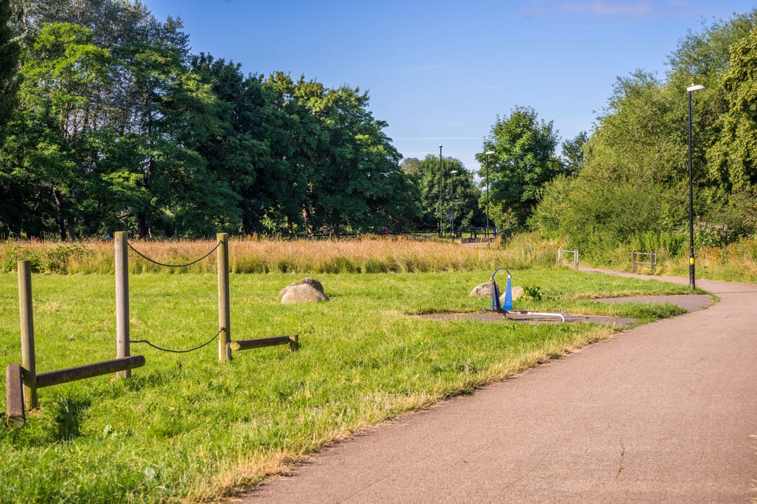 Wood End Brookstray & Cherrybrook Way | Bell Green - image 1