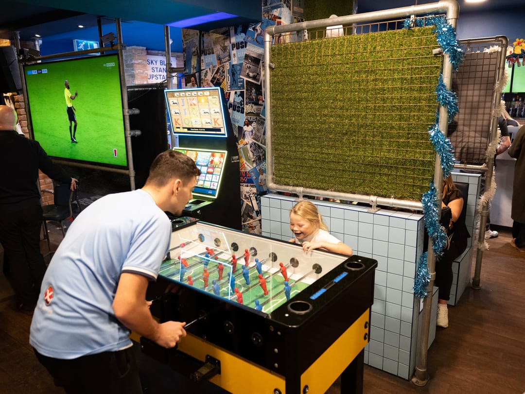 Sky Blue Tavern | City Centre - image 1