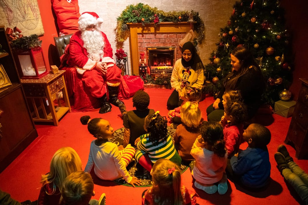 Visit Santa! Vintage Sleigh Ride - image 9