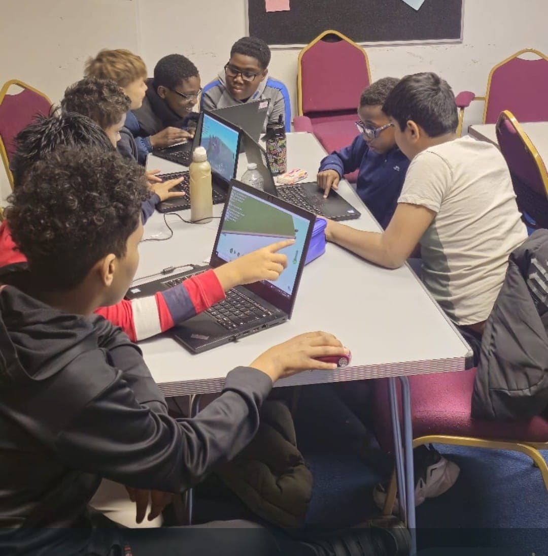 Jam Coding Holiday Club | Bishopsgate Green - image 1